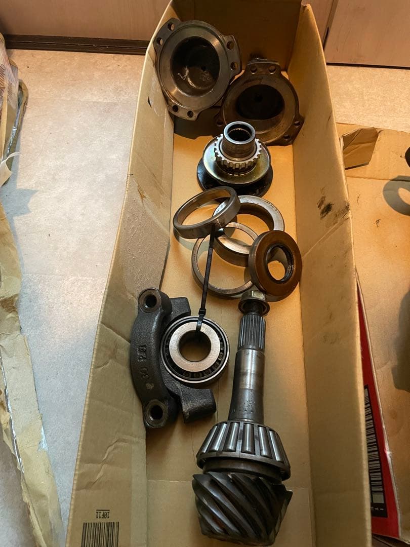 R200 6穴　ABS有りデフケース　その他付属品