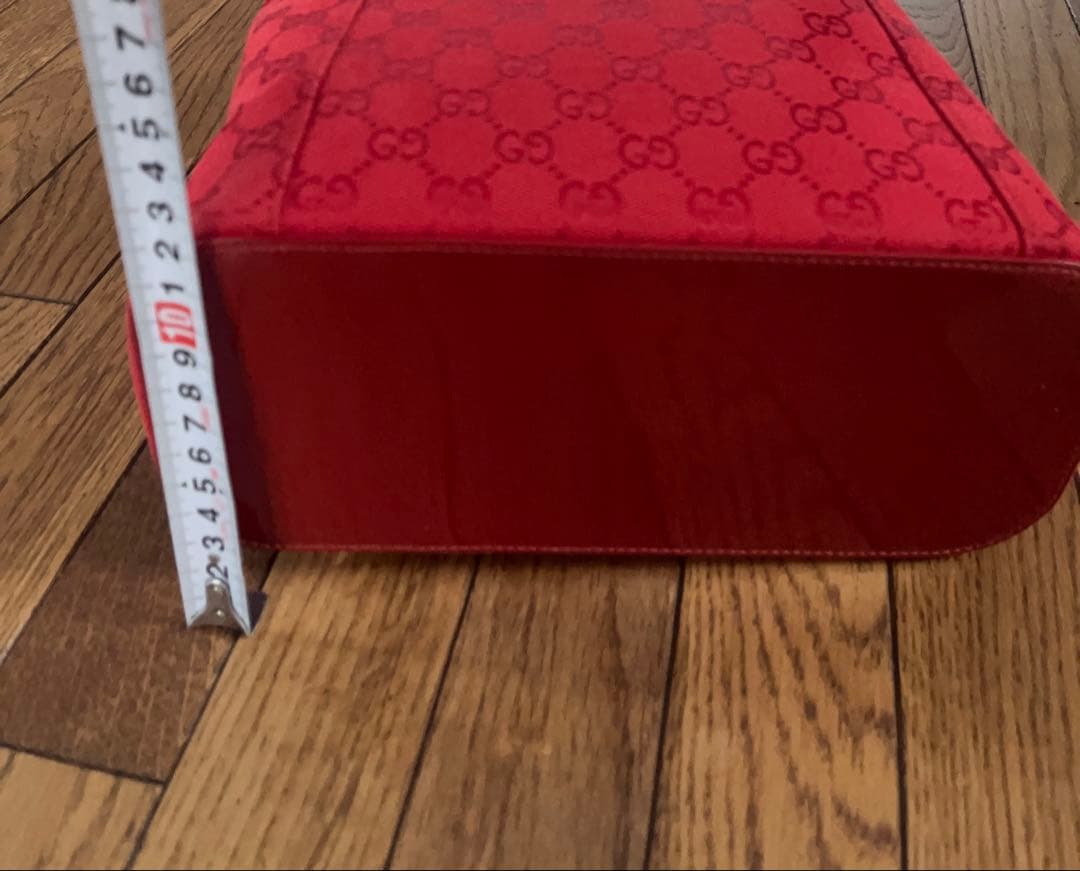 GUCCI GGパターン レッドハンドバッグ