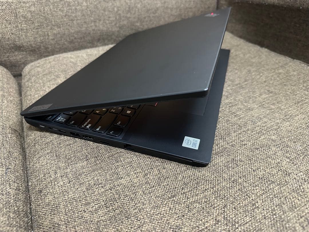 ThinkPad 15.6インチ ノートPC i7 10世代　office