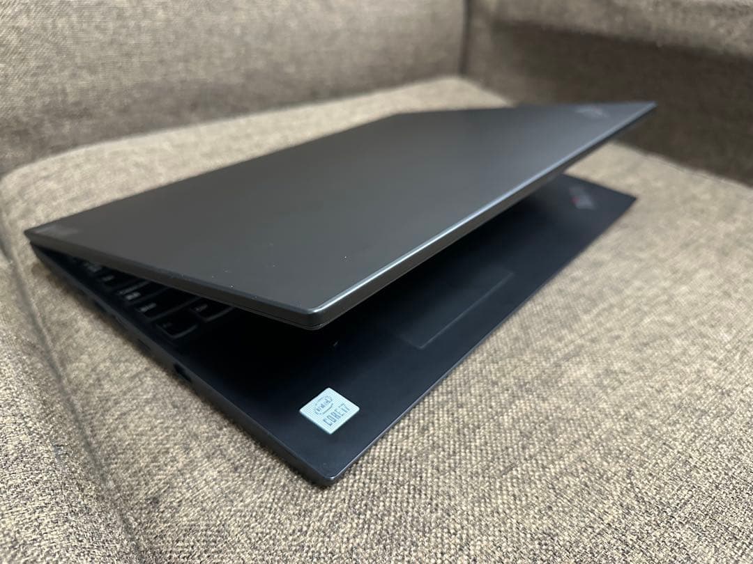 ThinkPad 15.6インチ ノートPC i7 10世代　office