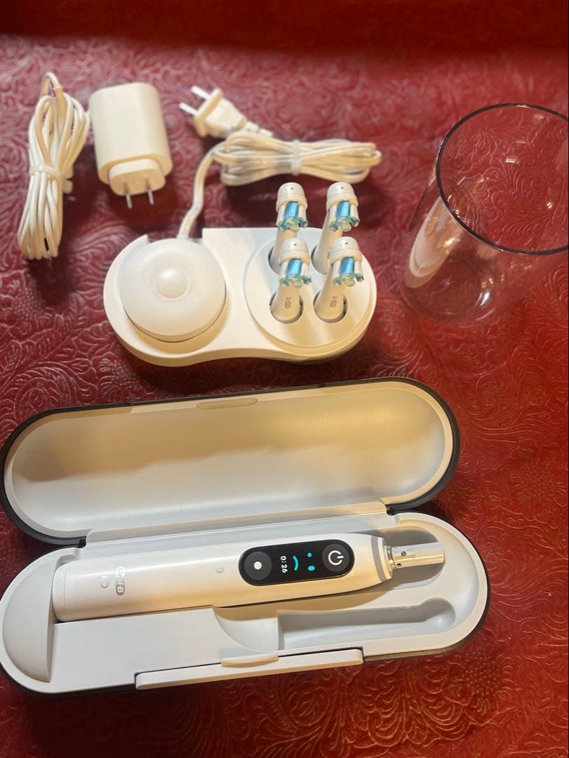 BRAUN Oral-B iO8 最上クラス　新品未使用品/その他