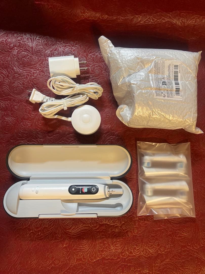 BRAUN Oral-B iO8 最上クラス　新品未使用品/その他