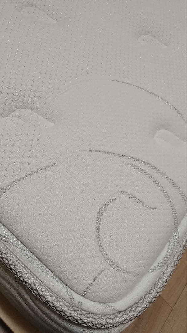 Ｈさま☆シモンズ　Beautyrest ニューフィット　スプリングマットレス