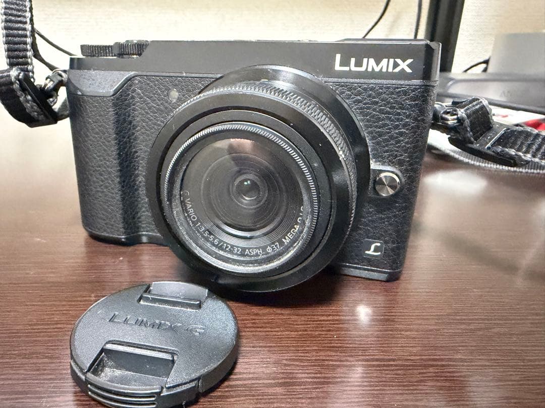 Panasonic LUMIX GX7MK2 12-32mmレンズ付