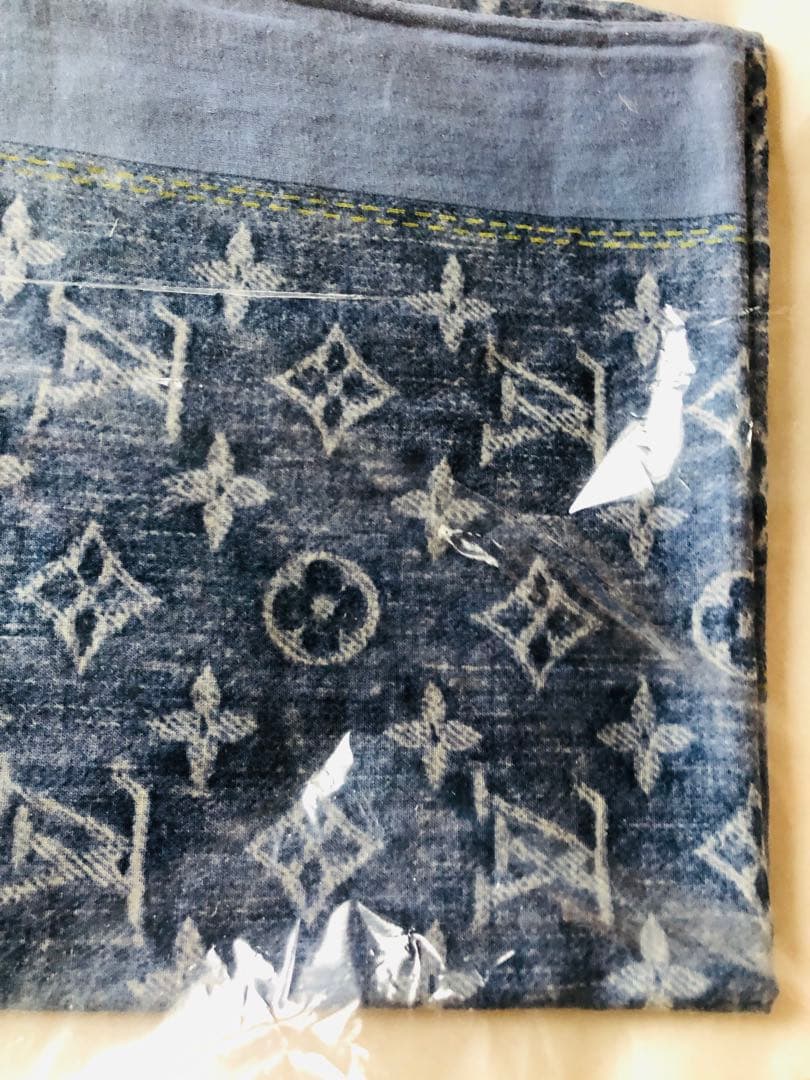 ルイヴィトン　ハンカチ ロレックスノベルティハンカチ付き