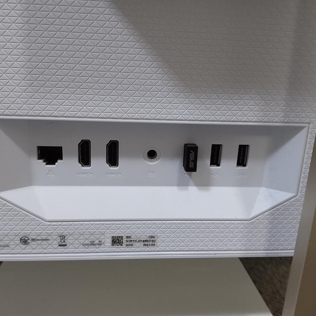 ASUS 一体型 １０世代 i3-10100T, 16GB, 新品 512GB