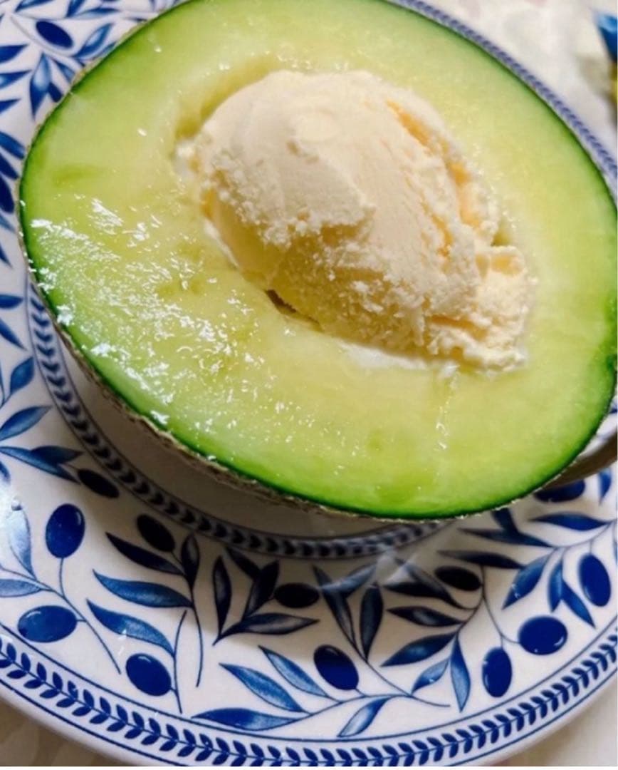 最高級クラウンメロン　6-7kg以上　温室マスクメロン　マスクメロン