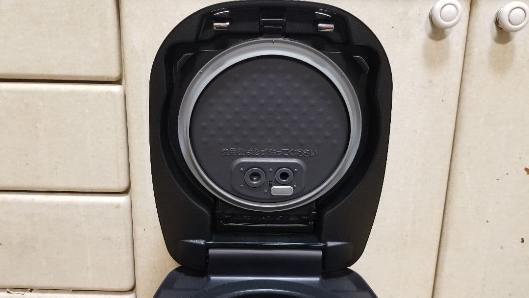 2021年製 土鍋ご泡火炊き タイガー圧力IH炊飯器 バックライト液晶画面搭載