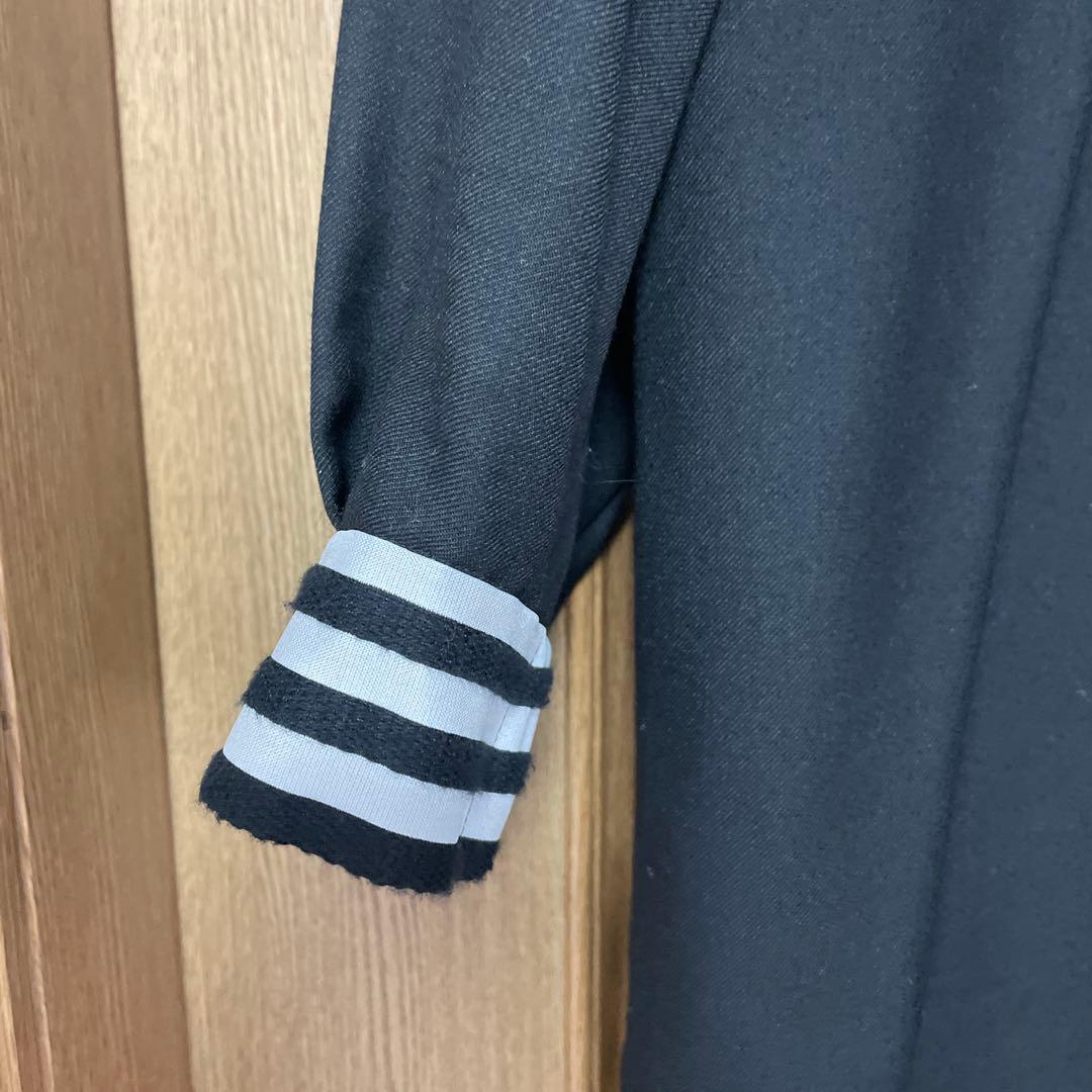 ボーダーズアットバルコニー 黒の五分袖チュニック ストライプ袖口