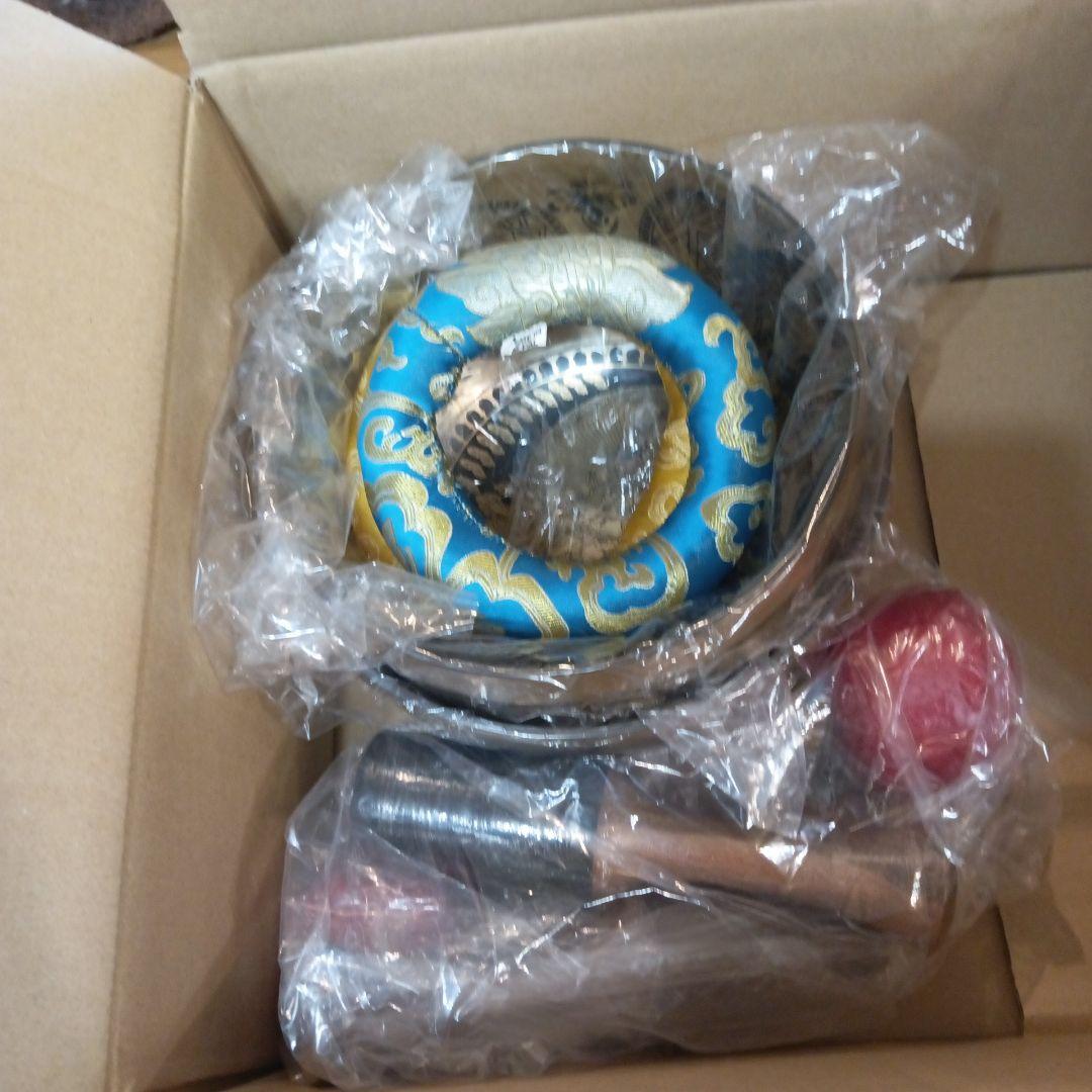 （運気上昇）伝統的な仏具セット 青と金の装飾　シンギングボール2個セット