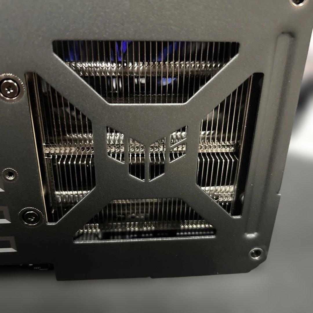 グラフィックボード・グラボ・ビデオカード ASUS TUF GAMING GeForce RTX 5070 Ti