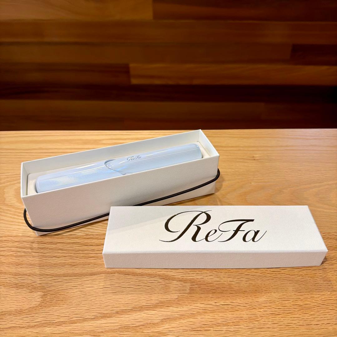 【新品未使用】リファ フィンガーアイロン ST ホワイト（付属品完備・正規品）