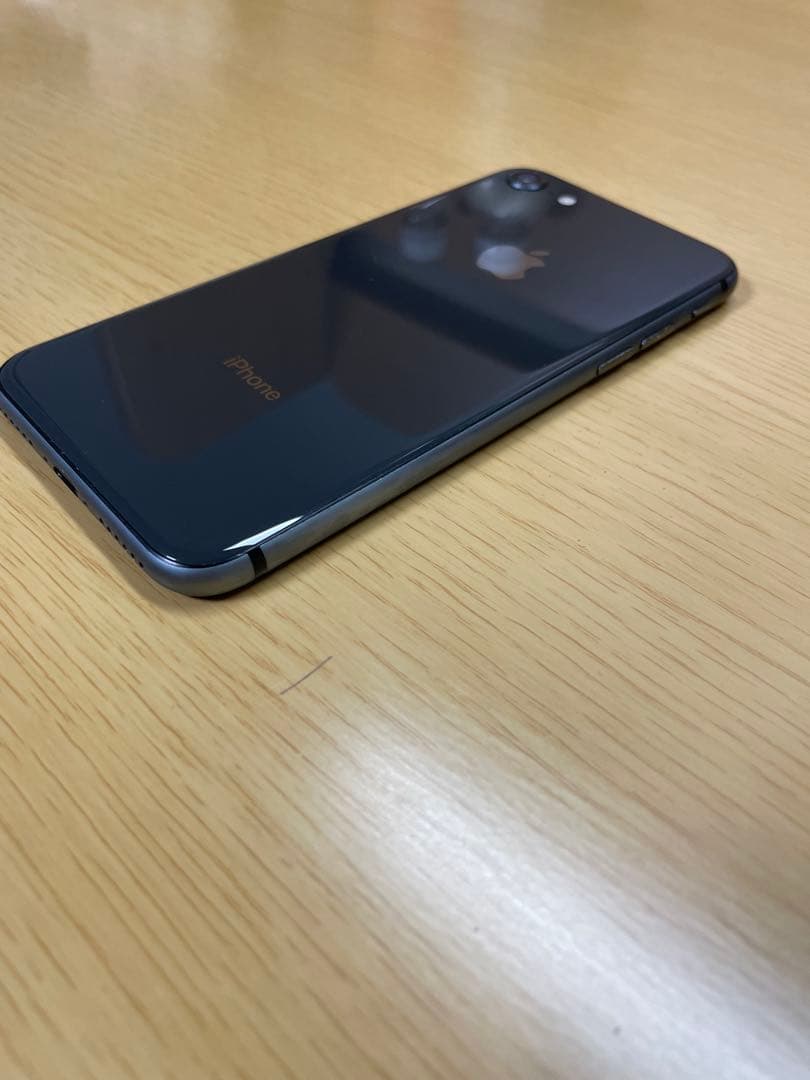 Apple iPhone 8 ブラック 64GB