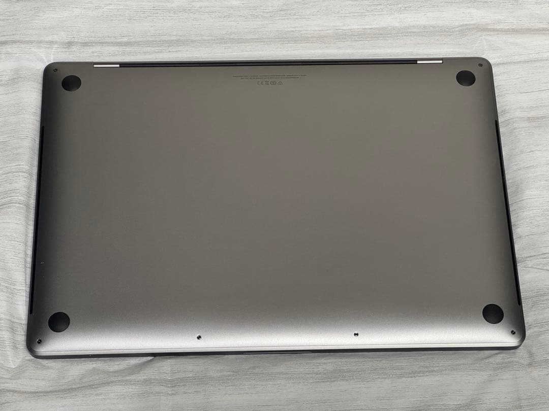 MacBook Pro 16インチ 2019 i9 16GB 1TB