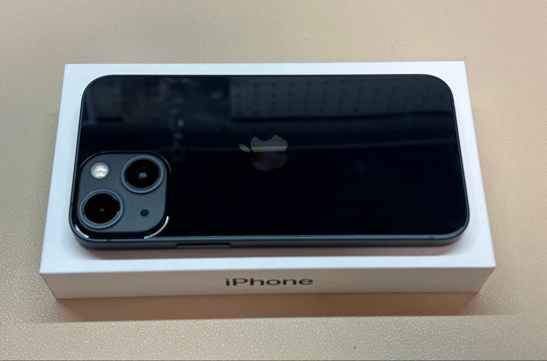 M*e様 【シャッター音なし】iPhone13mini 香港版 A2628