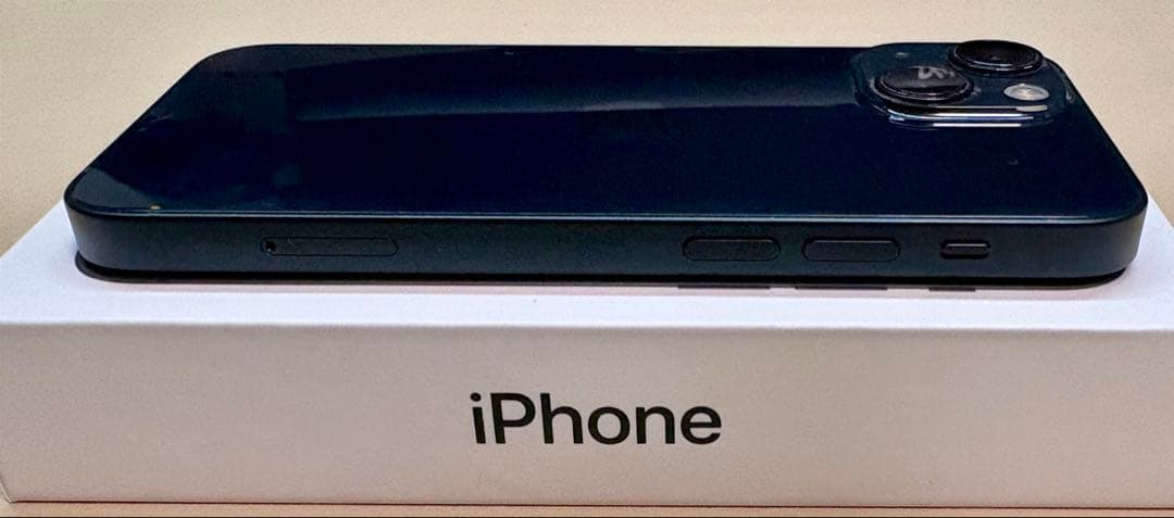 M*e様 【シャッター音なし】iPhone13mini 香港版 A2628