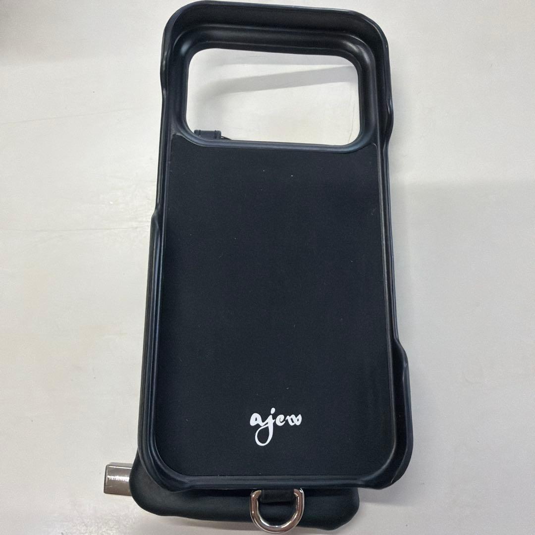 ajew ブラック iPhone17pro用ケース