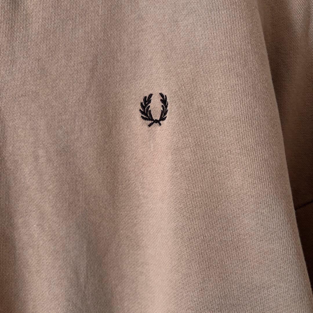 FRED PERRY ジッパーポケット スウェット　トレーナー　カーキ　M