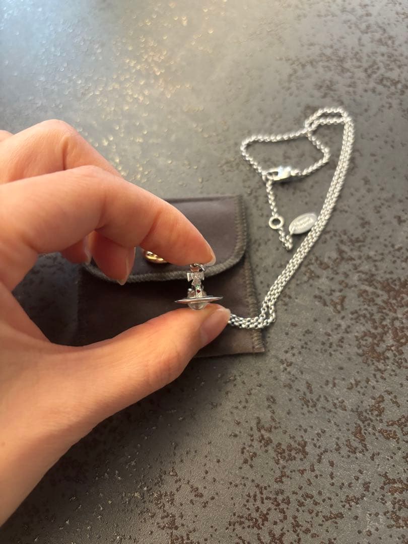 ヴィヴィアンウエストウッド　オーブネックレス