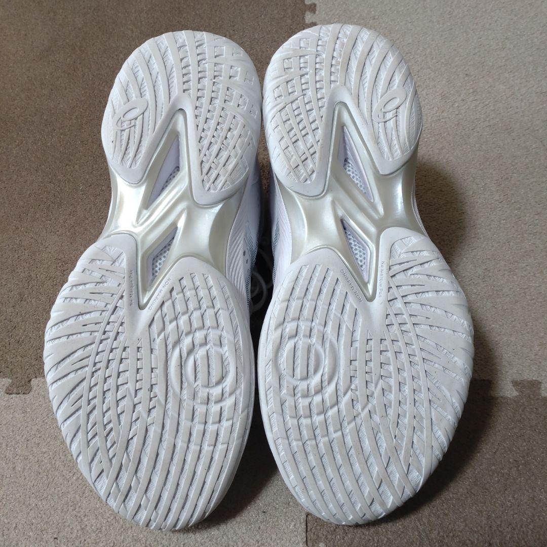 ASICS バスケットボールシューズ ホワイト　24.5cm　箱付き