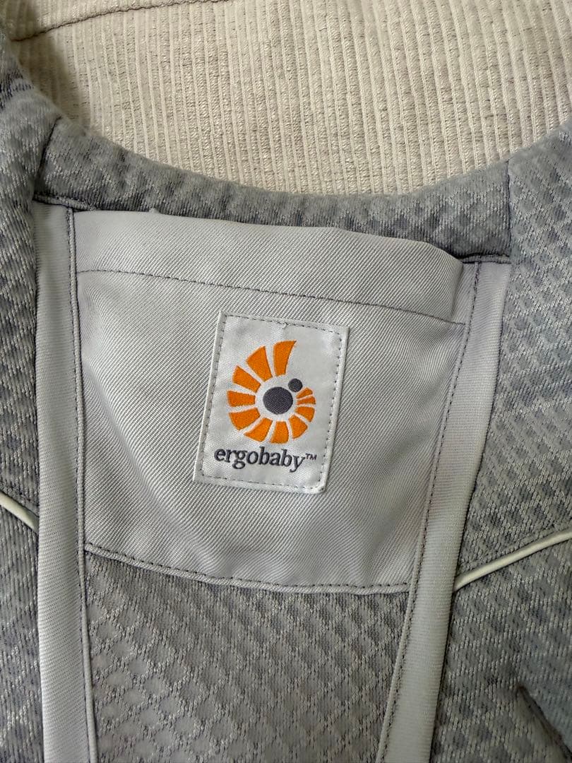 ergobaby Alta 抱っこ紐 グレー メッシュ　エルゴベビーアルタ