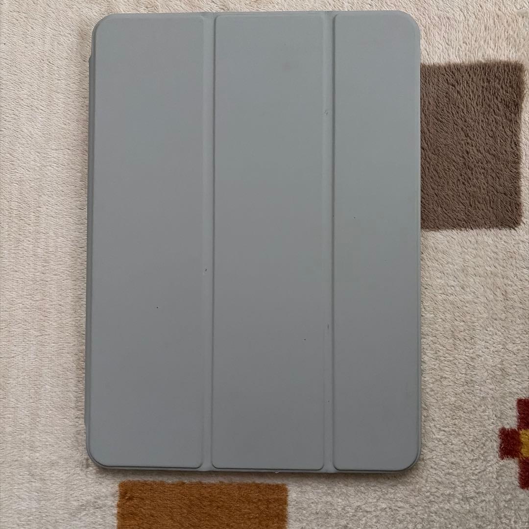Apple iPadAir4シルバー Wi-Fiモデル 本体 カバー付き