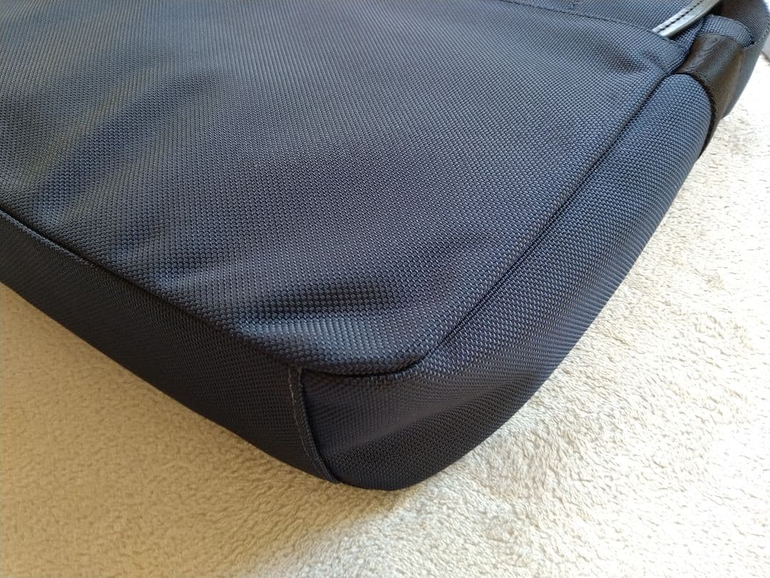 p*n様 MICHAEL KORS ネイビー ショルダーバッグ　新品未使用　メッ