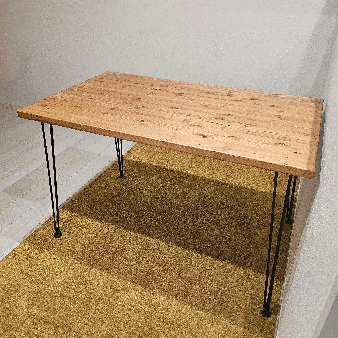 送料込み　LOWYA(ロウヤ)　ダイニングテーブル