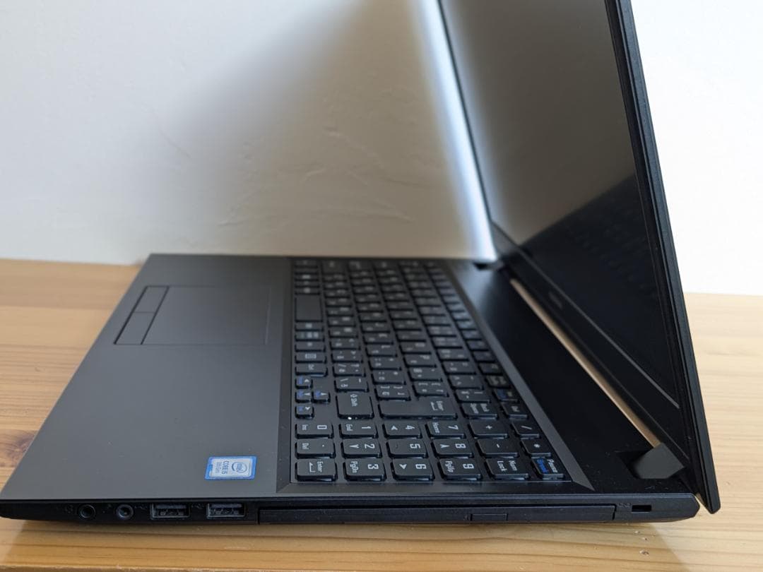 シンプルで人気のマウスコンピュータ ノートPC i5 15.6型 テンキー