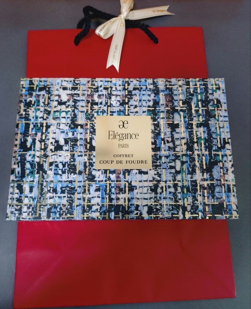 ☆新品未開封☆　エレガンス　クリスマスコフレ　クードゥフードル2025