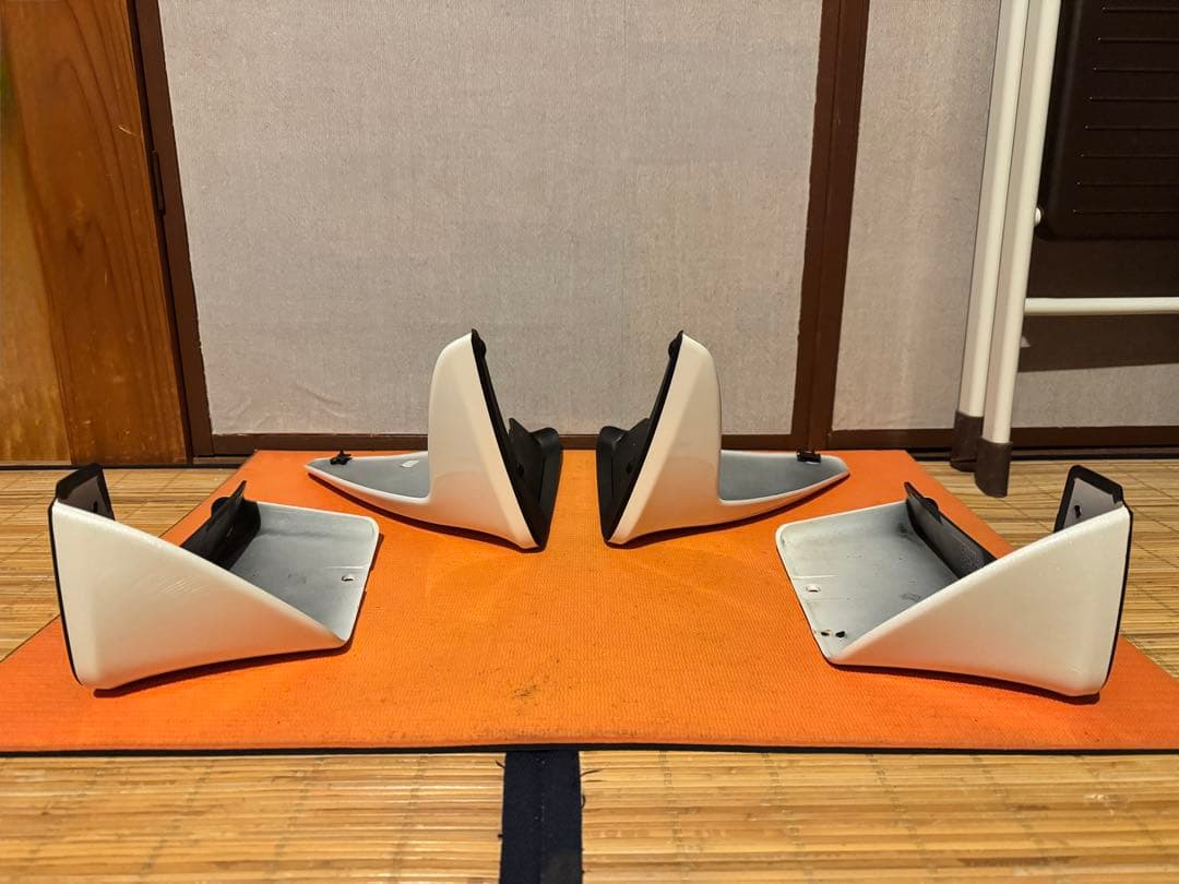 【美品・送料込み】日産純正　Z34 フェアレディZ マッドガード