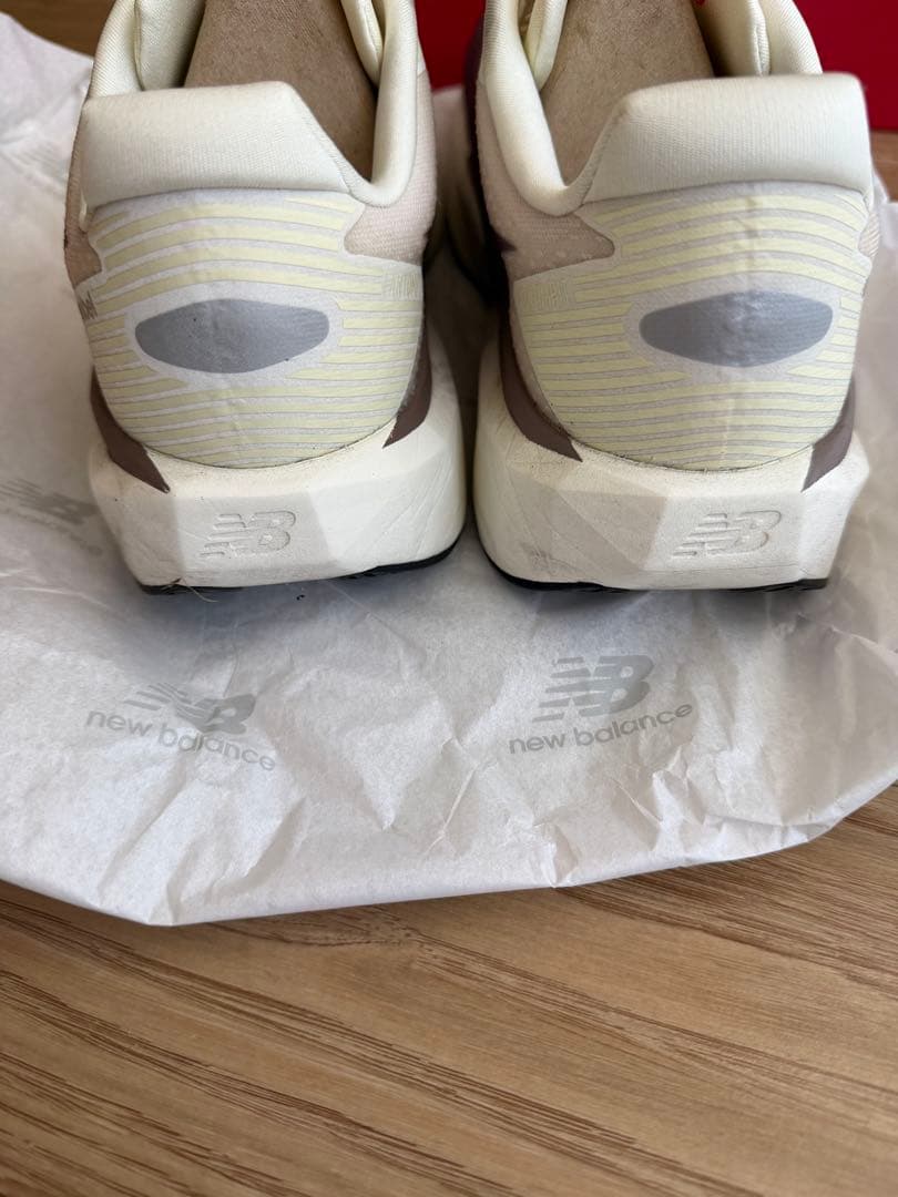 ま*ぎ様 ニューバランス　レベルFuelCell Rebel v5 27.5