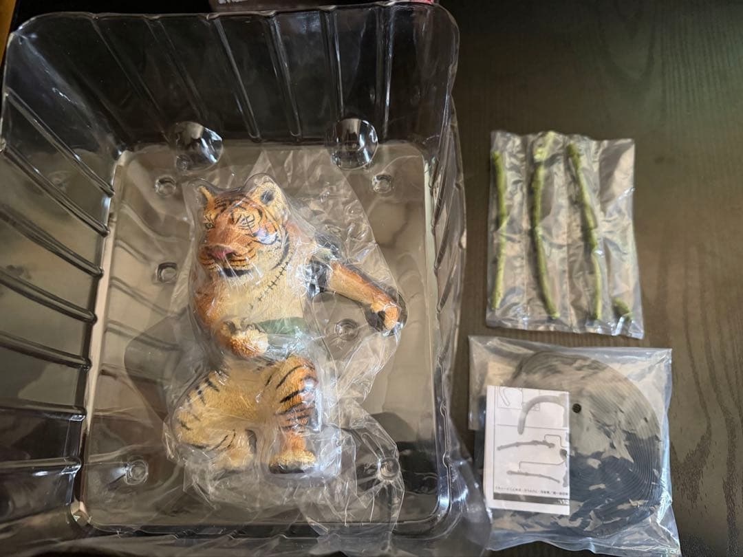 ワンピース フィギュアーツZERO Artist Special ゾロ as 虎