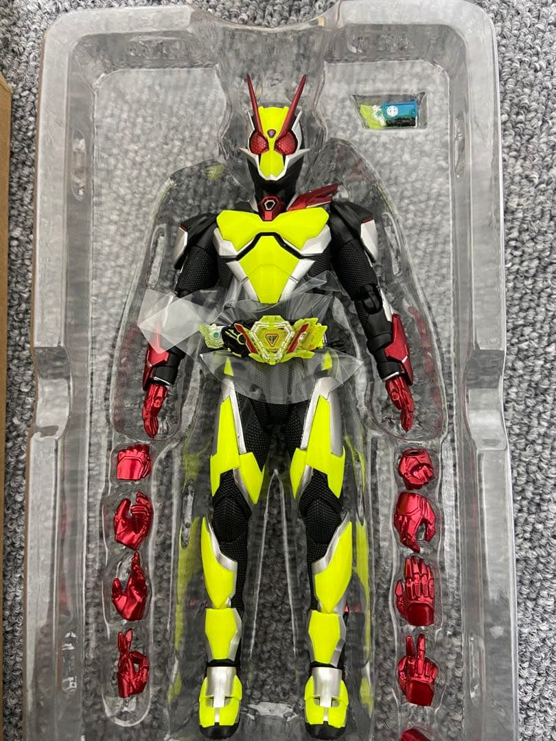 SHFiguarts 仮面ライダーゼロツー & ゼロワンリアライジングホッパー