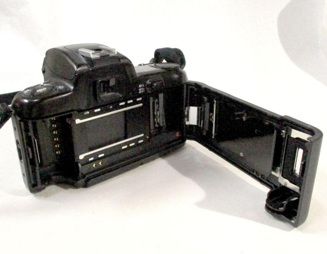 Nikon　F-601 AF本体／35-70mmレンズ／35-135mmレンズ