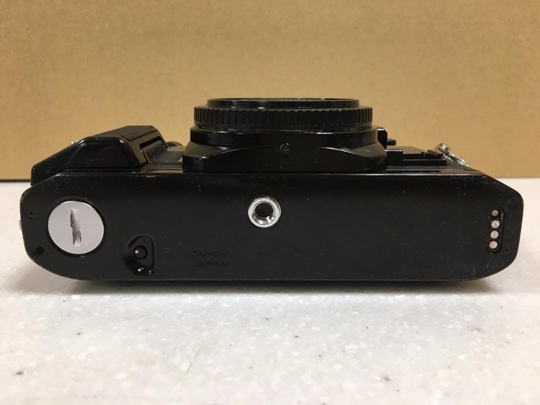 241214か　Canon AE-1 ボディ 黒 ブラック 　フィルムカメラ