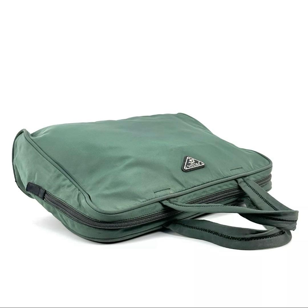 PRADA グリーン ナイロン ビジネスバッグ