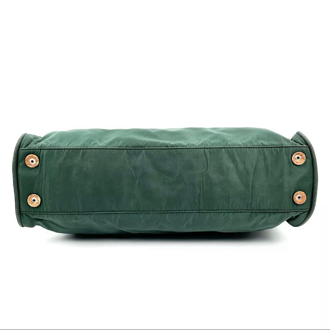 PRADA グリーン ナイロン ビジネスバッグ