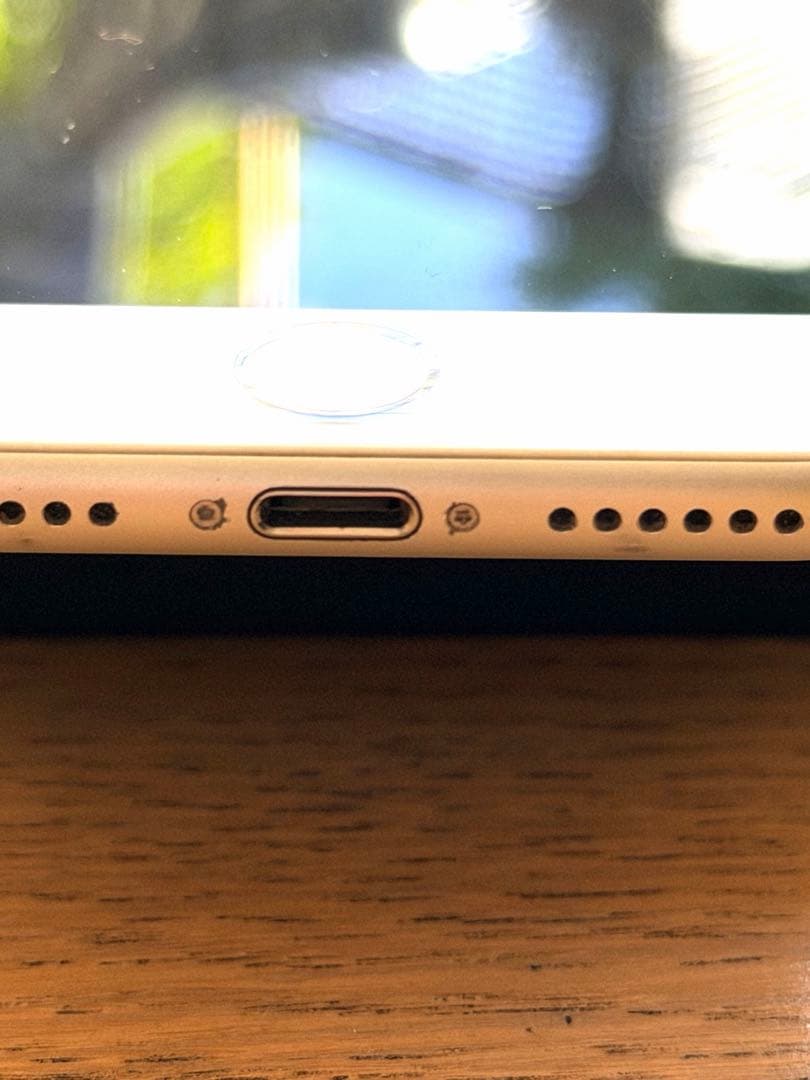 iPhone 8 SIMフリー 本体 初期化済み バッテリー79%