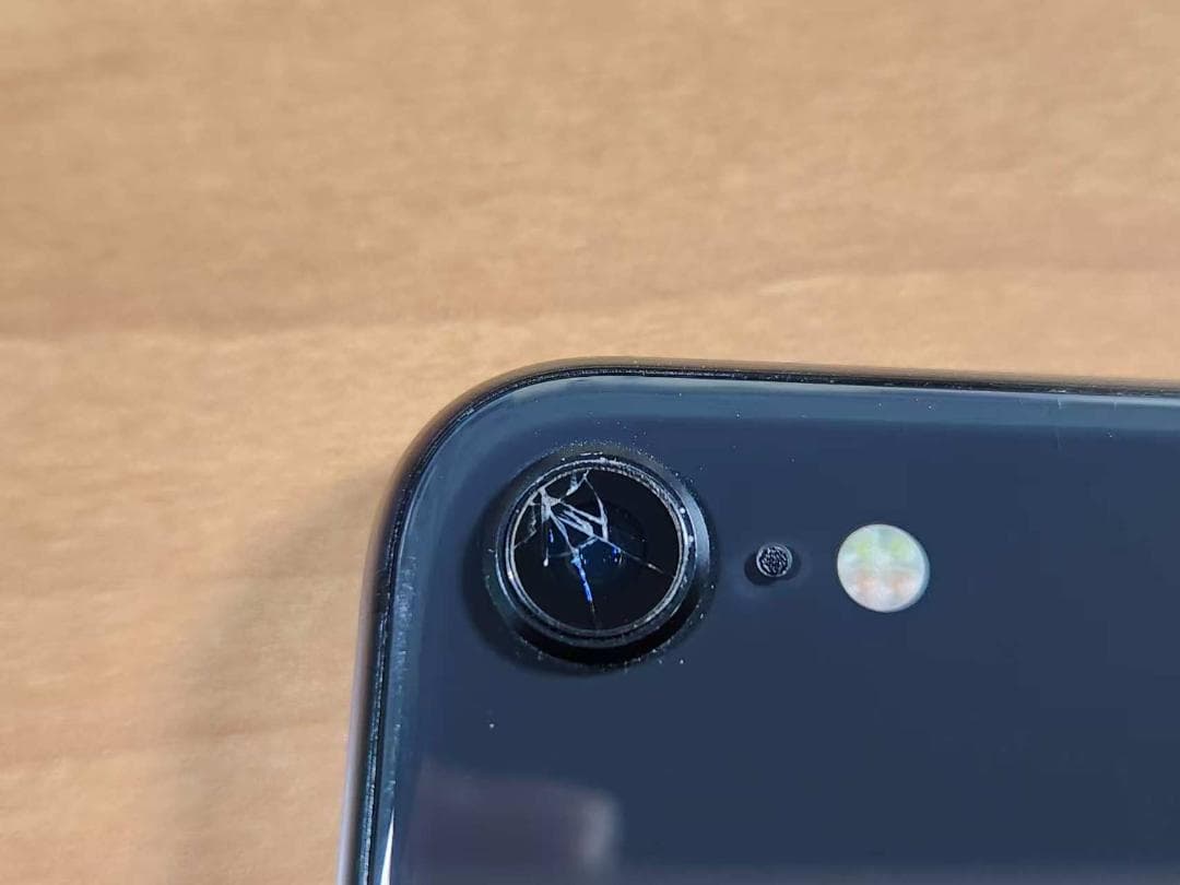 020500K iPhone SE A2296 第2世代 64GB