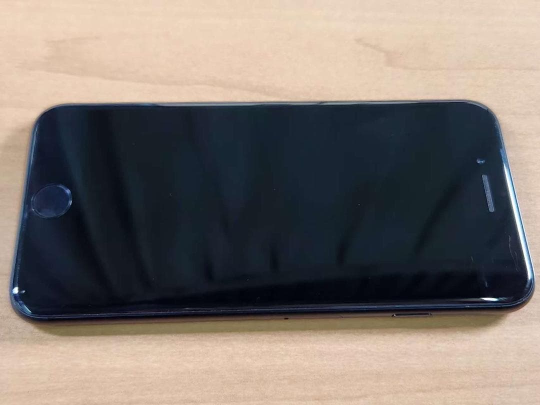 020500K iPhone SE A2296 第2世代 64GB