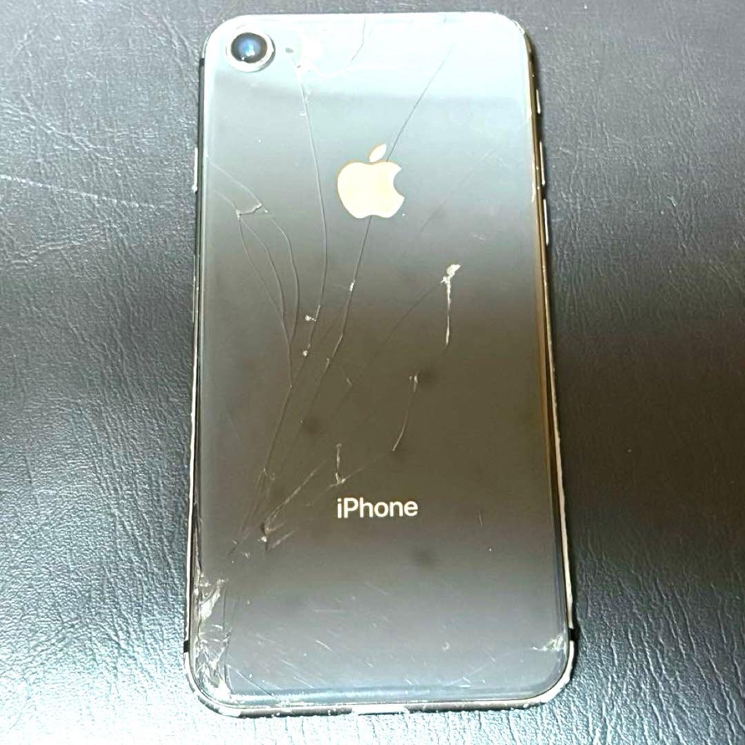 iPhone 8 スペースグレイ 64GB ジャンク扱い