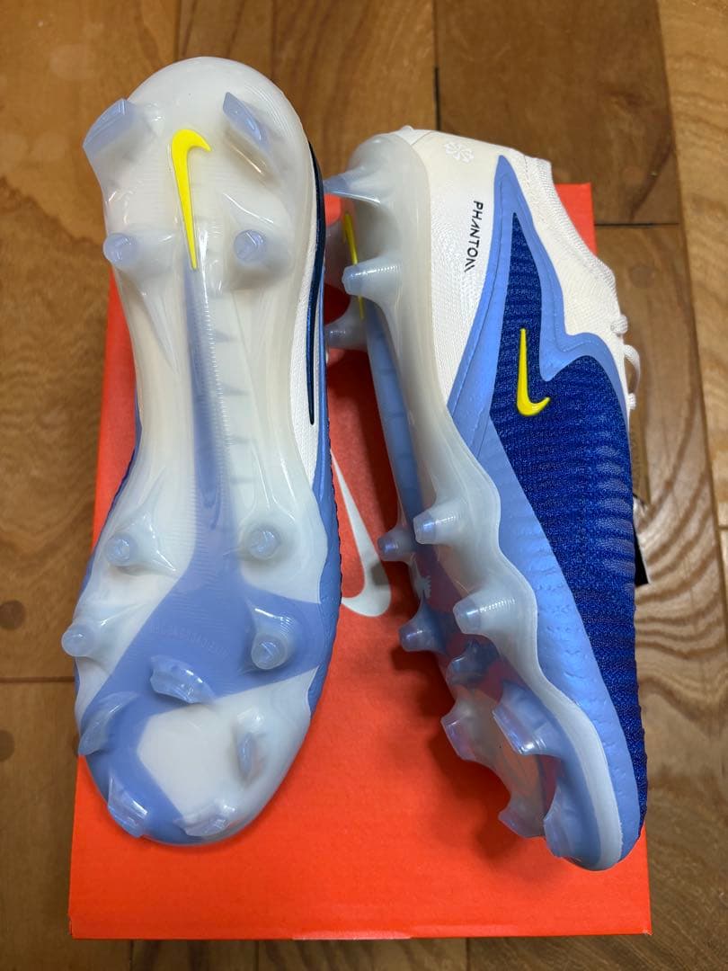 新品　大特価　ナイキ　ファントム 6 LOW エリート FG LV8 25.5