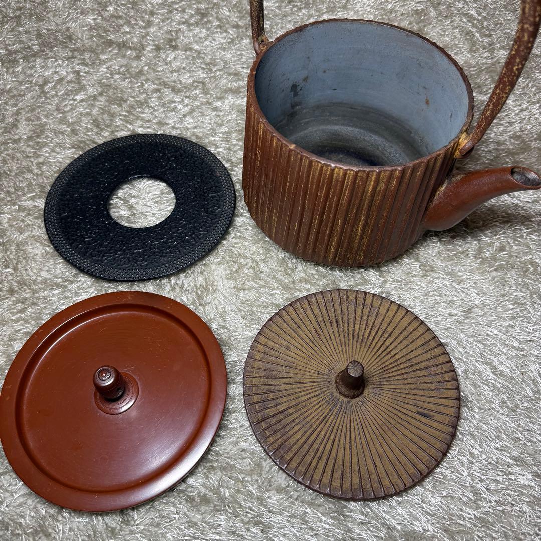 岩手県奥州水沢幸工芸　現代の名工 佐藤勝久造　利休型蛇ノ目１３型　南部鉄瓶