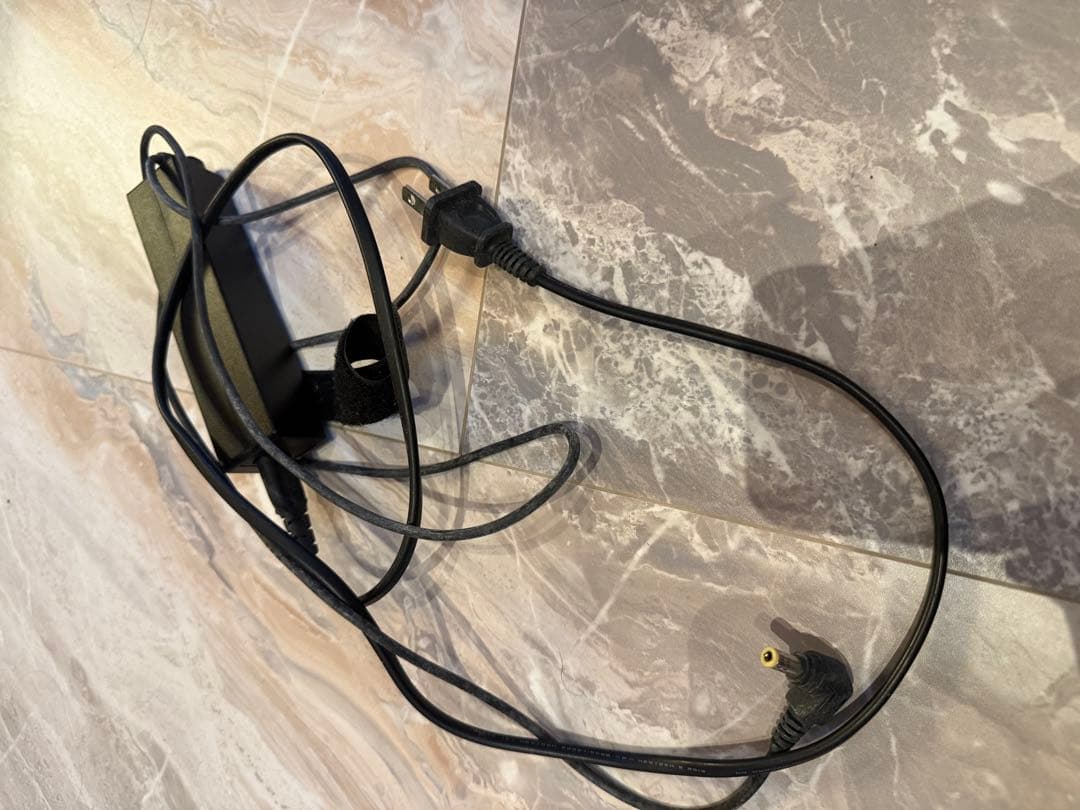 富士通 LIFEBOOK Celeron 4GB HDD Windows10