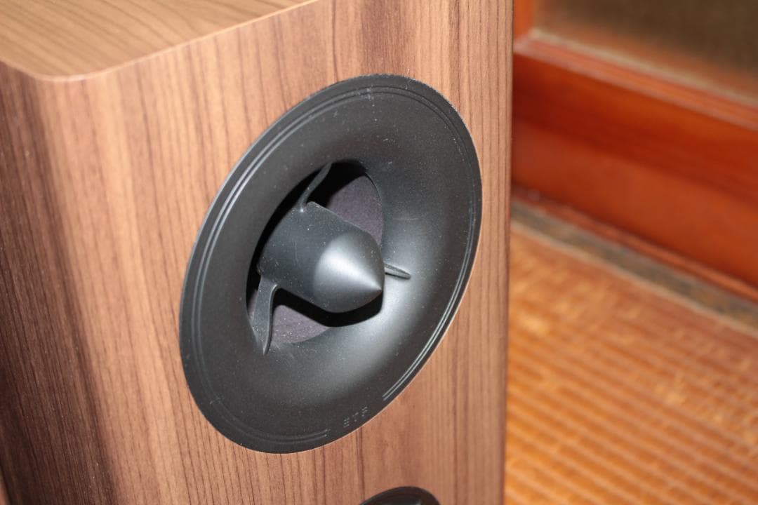 美品 Polk Audio Reserve R200 スピーカー(ペア)