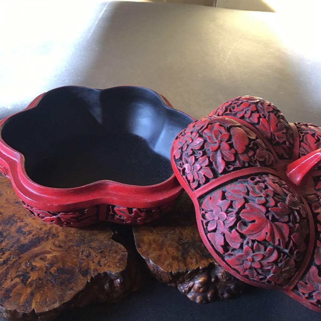 ￼堆朱　南瓜形　蓋物