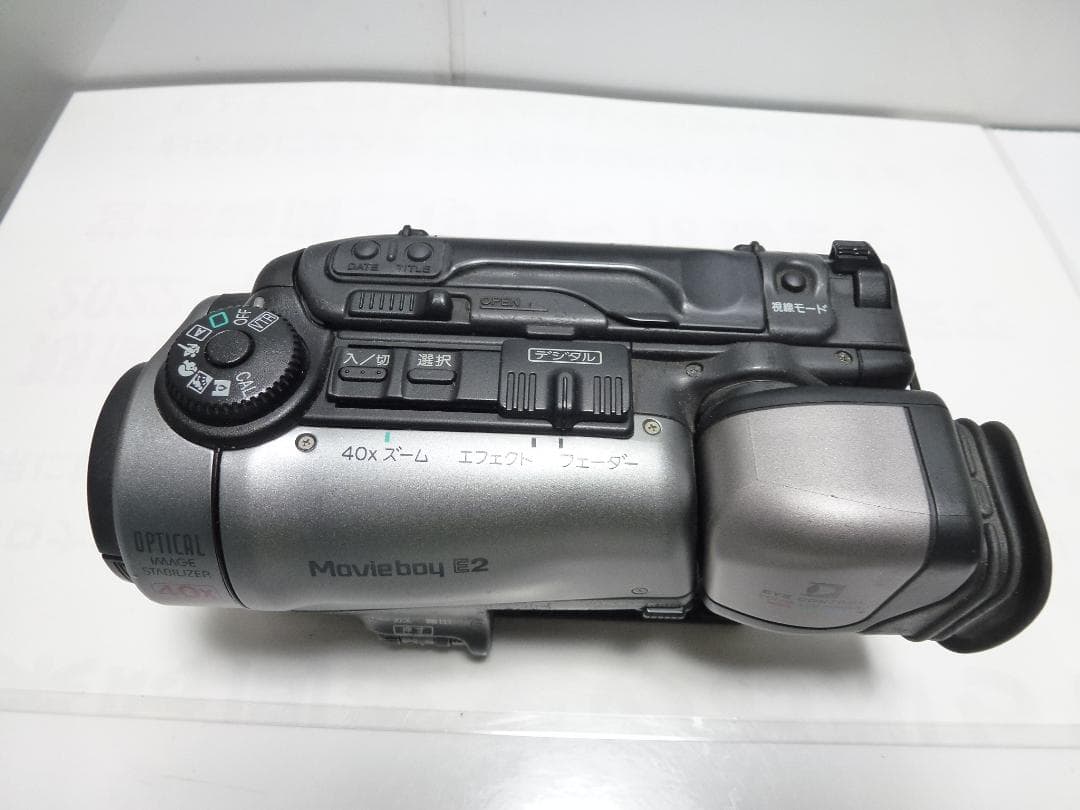 希少　動作品　Canon Hi8 8mm ビデオカメラ movie boy E2