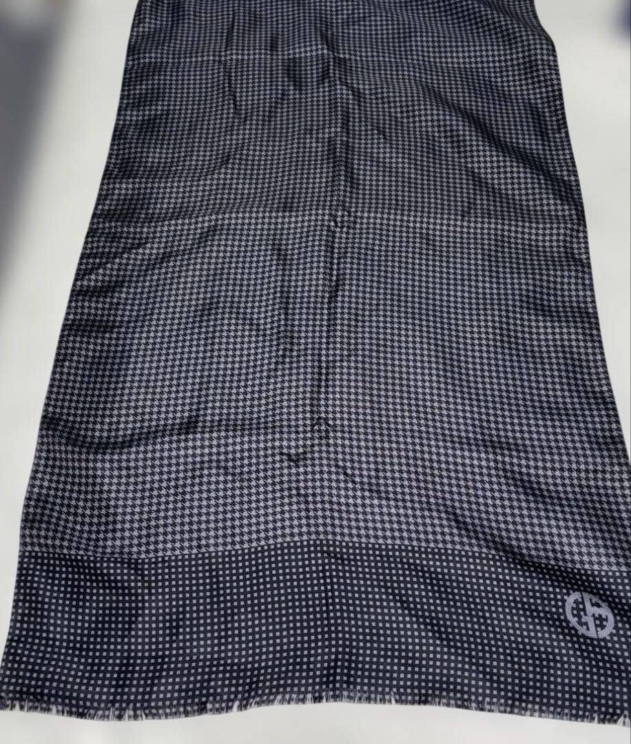 新品未使用GiorgioArmaniジョルジオアルマーニ　シルク100%ストール