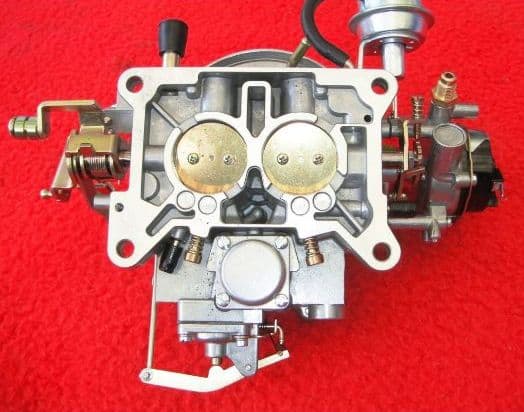 新品　未使用　フォード　302 キャブレター　マスタング